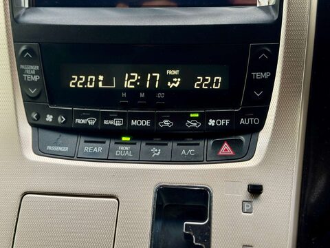 Toyota Vellfire 2.4+GOLDEN EYES+GRADE 4B+FRESH IMPORT+ 57