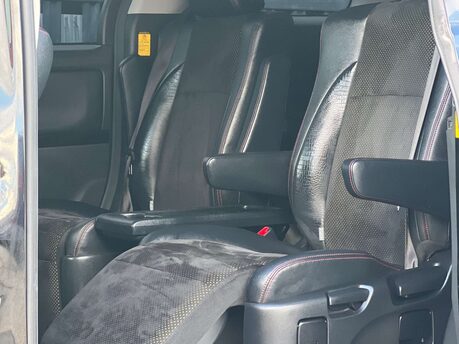 Toyota Vellfire 2.4+GOLDEN EYES+GRADE 4B+FRESH IMPORT+ 2