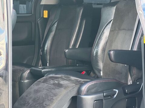 Toyota Vellfire 2.4+GOLDEN EYES+GRADE 4B+FRESH IMPORT+ 3
