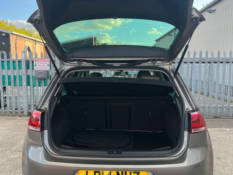 Volkswagen Golf 2.0 Golf GT BlueMotion Technology TDI 5dr 37