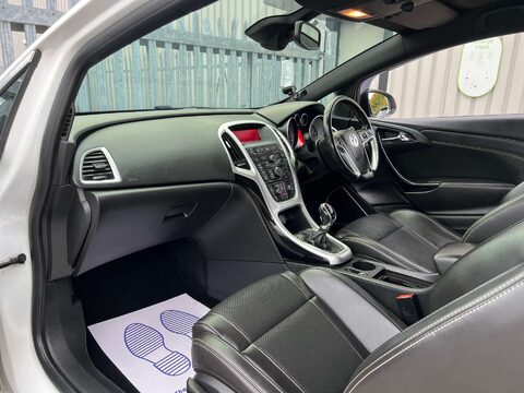 Vauxhall Astra 2.0 Astra VXR 3dr 17