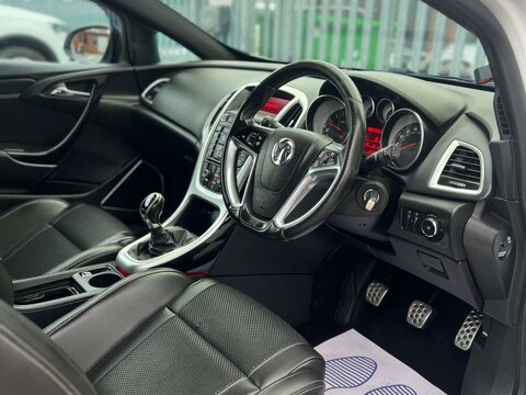 Vauxhall Astra 2.0 Astra VXR 3dr 14