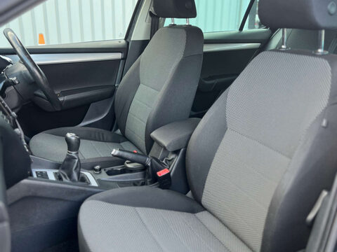 Skoda Octavia 2.0 Octavia Black Edition TDI CR 5dr 18