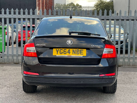 Skoda Octavia 2.0 Octavia Black Edition TDI CR 5dr 8