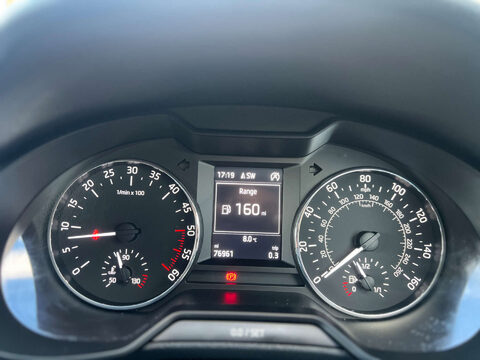 Skoda Octavia 2.0 Octavia Black Edition TDI CR 5dr 33