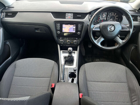Skoda Octavia 2.0 Octavia Black Edition TDI CR 5dr 50