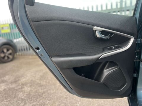 Volvo V40 1.6 V40 ES D2 5dr 42