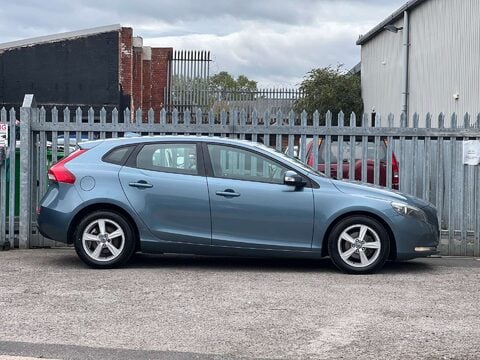 Volvo V40 1.6 V40 ES D2 5dr 10