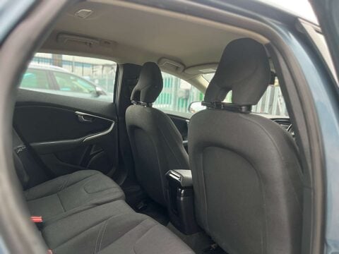 Volvo V40 1.6 V40 ES D2 5dr 21