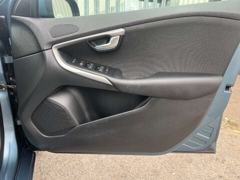 Volvo V40 1.6 V40 ES D2 5dr 41