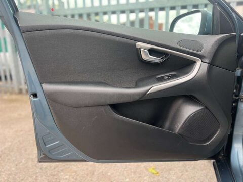 Volvo V40 1.6 V40 ES D2 5dr 43