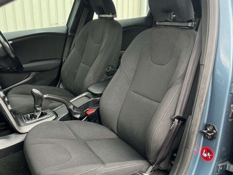 Volvo V40 1.6 V40 ES D2 5dr 29