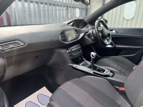 Peugeot 308 1.6 308 GT Line HDi Blue S/S 5dr 11