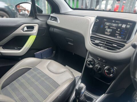 Peugeot 208 1.6 208 Allure HDi Blue S/S 5dr 39
