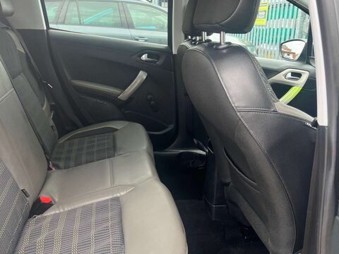 Peugeot 208 1.6 208 Allure HDi Blue S/S 5dr 19