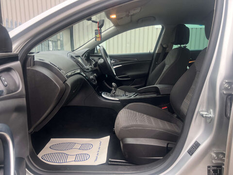Vauxhall Insignia 1.4 Insignia SRi Nav S/S 5dr 16