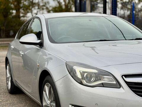 Vauxhall Insignia 1.4 Insignia SRi Nav S/S 5dr 28
