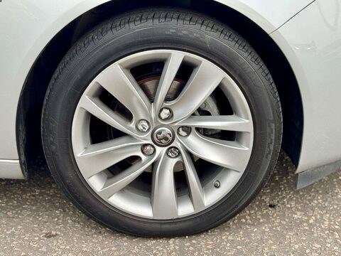 Vauxhall Insignia 1.4 Insignia SRi Nav S/S 5dr 58