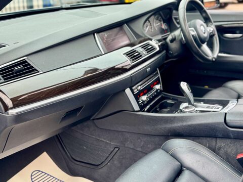 BMW 5 Series 2.0 520d M Sport Auto 5dr 58