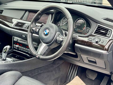 BMW 5 Series 2.0 520d M Sport Auto 5dr 48