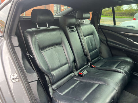 BMW 5 Series 2.0 520d M Sport Auto 5dr 23