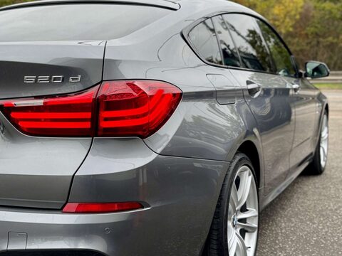 BMW 5 Series 2.0 520d M Sport Auto 5dr 39