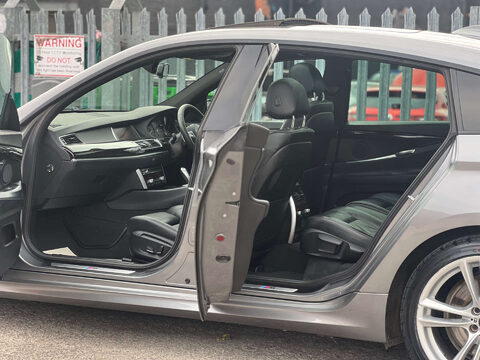 BMW 5 Series 2.0 520d M Sport Auto 5dr 33