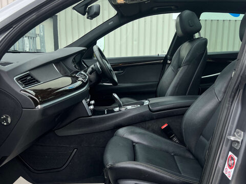 BMW 5 Series 2.0 520d M Sport Auto 5dr 17