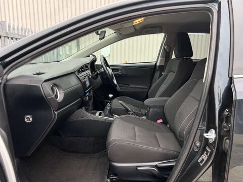 Toyota Auris 1.4 Auris Icon+ D-4D 5dr 19