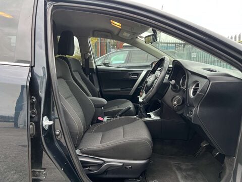 Toyota Auris 1.4 Auris Icon+ D-4D 5dr 15