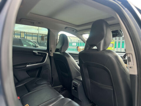 Volvo XC60 2.0 XC60 SE Nav D4 5dr 27
