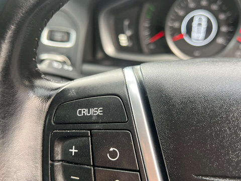 Volvo XC60 2.0 XC60 SE Nav D4 5dr 40