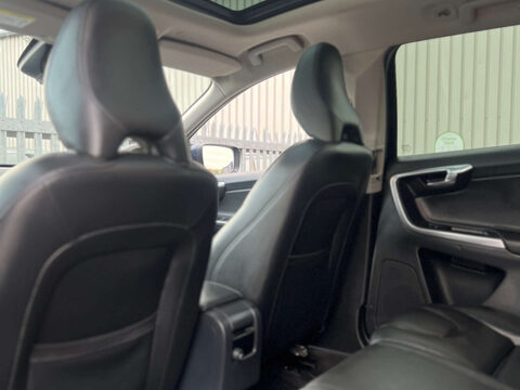 Volvo XC60 2.0 XC60 SE Nav D4 5dr 31
