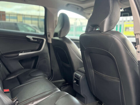 Volvo XC60 2.0 XC60 SE Nav D4 5dr 26
