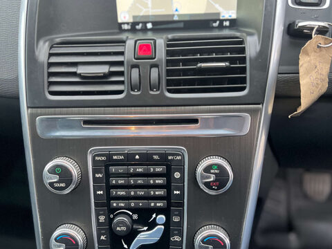 Volvo XC60 2.0 XC60 SE Nav D4 5dr 36