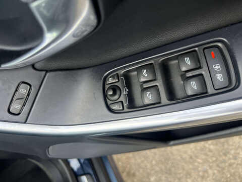 Volvo XC60 2.0 XC60 SE Nav D4 5dr 46