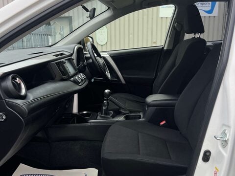 Toyota Rav4 2.0 RAV4 Active D-4D 4x2 5dr 21