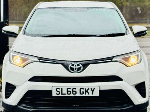 Toyota Rav4 2.0 RAV4 Active D-4D 4x2 5dr 27