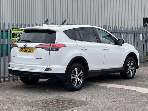 Toyota Rav4 2.0 RAV4 Active D-4D 4x2 5dr 11