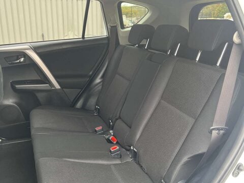 Toyota Rav4 2.0 RAV4 Active D-4D 4x2 5dr 27