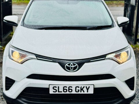 Toyota Rav4 2.0 RAV4 Active D-4D 4x2 5dr 31