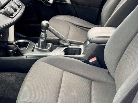 Toyota Rav4 2.0 RAV4 Active D-4D 4x2 5dr 9