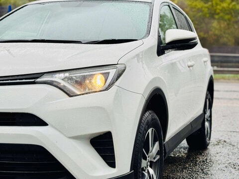 Toyota Rav4 2.0 RAV4 Active D-4D 4x2 5dr 29
