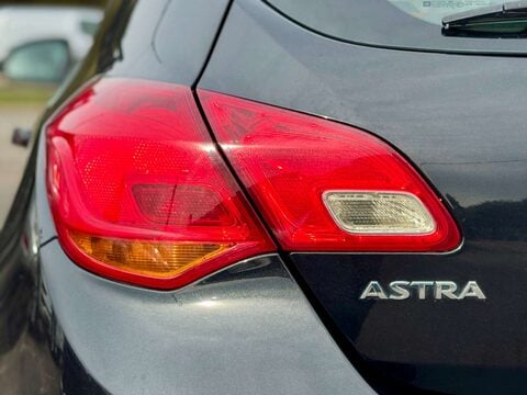 Vauxhall Astra 1.4 Astra Limited Edition 5dr 38