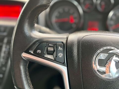 Vauxhall Astra 1.4 Astra Limited Edition 5dr 35