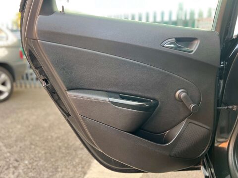 Vauxhall Astra 1.4 Astra Limited Edition 5dr 47