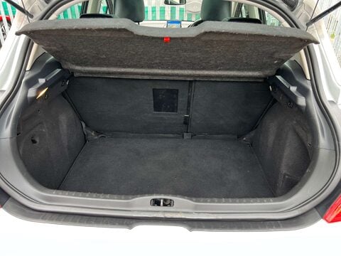 Peugeot 308 1.6 308 Allure Navigation Version 5dr 34
