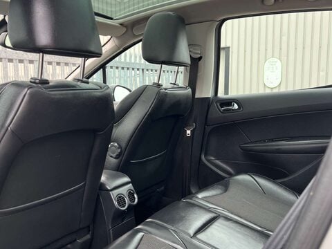 Peugeot 308 1.6 308 Allure Navigation Version 5dr 23