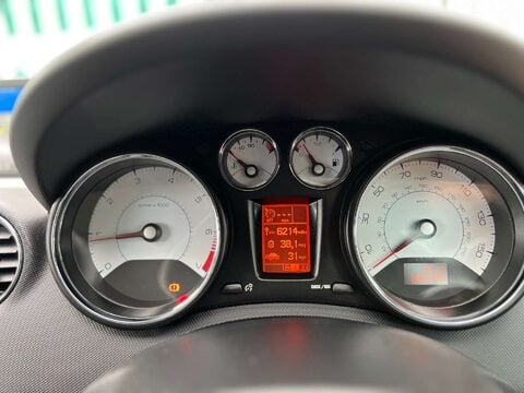 Peugeot 308 1.6 308 Allure Navigation Version 5dr 31