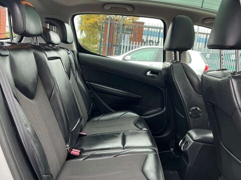 Peugeot 308 1.6 308 Allure Navigation Version 5dr 21